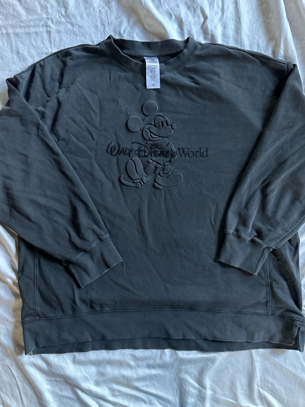 Disney Parks Women’s Black/Drk Gray Crewneck Sweatshirt- XL